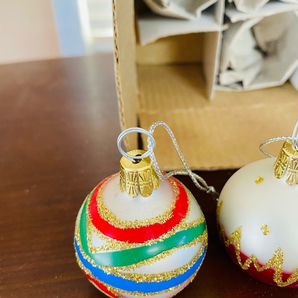 Mini glass ornaments - Picture 2 of 8